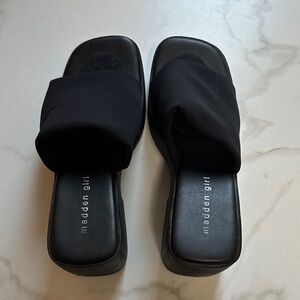 Y2K Madden Girl Black Slide Sandals with small heel size 10